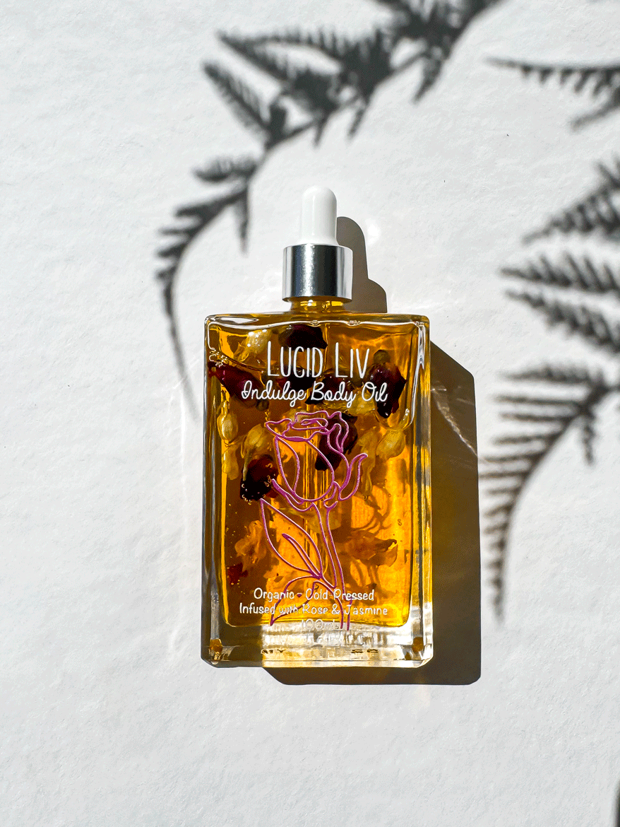 Indulge Body Oil with Organic Cold-pressed Oils of Rosehip and Coconut.